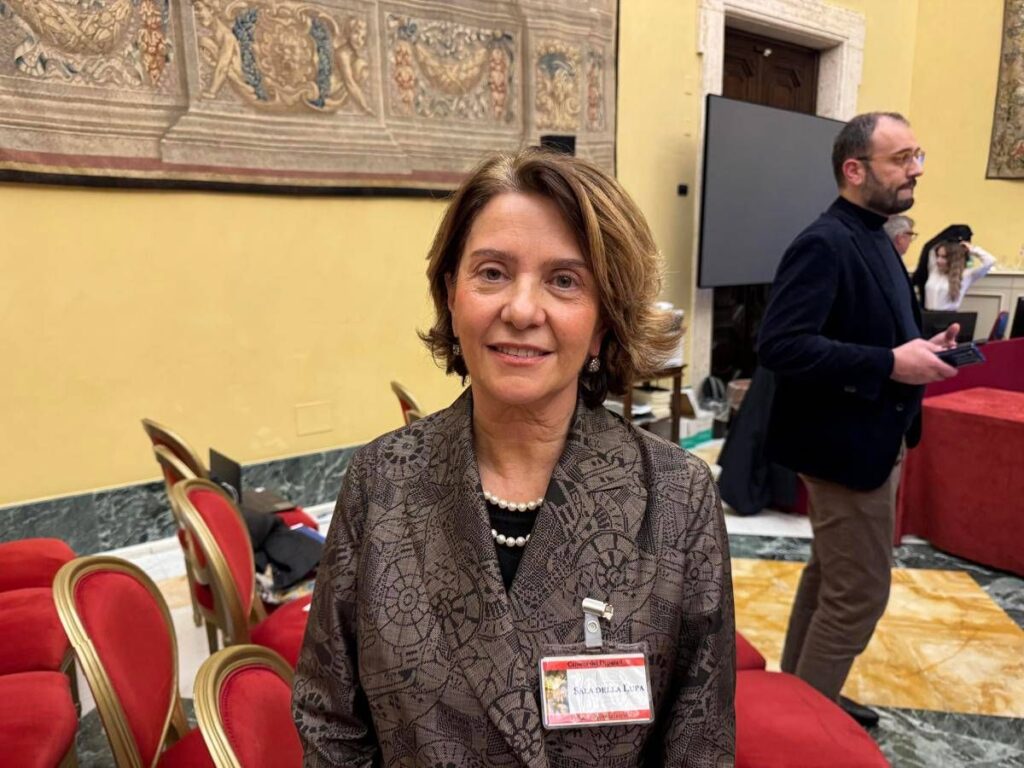 A Francesca Pasinelli il Premio Laurentum ‘Impegno Solidale e Visione’