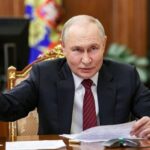 Asset russi congelati, Mosca: “Presto risponderemo a mossa Ue”. Salvini: “L’Europa scherza con il fuoco”