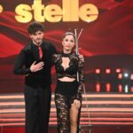 Ballando, Delogu ‘esausta’ prima della finale: “Stiamo provando a sopravvivere”