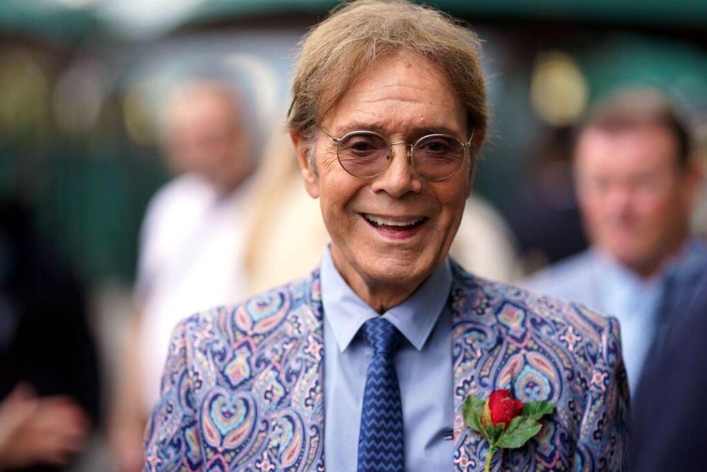 Cliff Richard: “Sono guarito dal cancro alla prostata, sosterrĂ² lo screening nazionale”