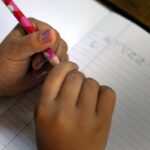 Famiglia nel bosco, ‘buono’ a genitori che scelgono istruzione a casa: la proposta della Lega