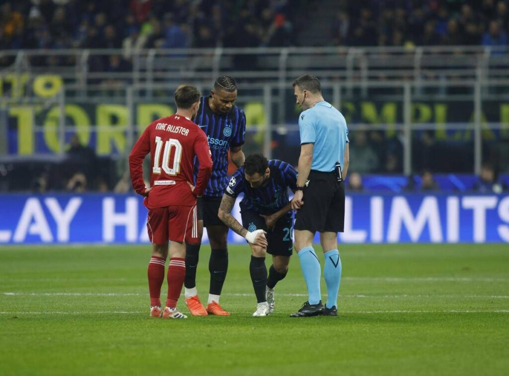 Inter-Liverpool, Calhanoglu esce dopo 10 minuti: cos’è successo