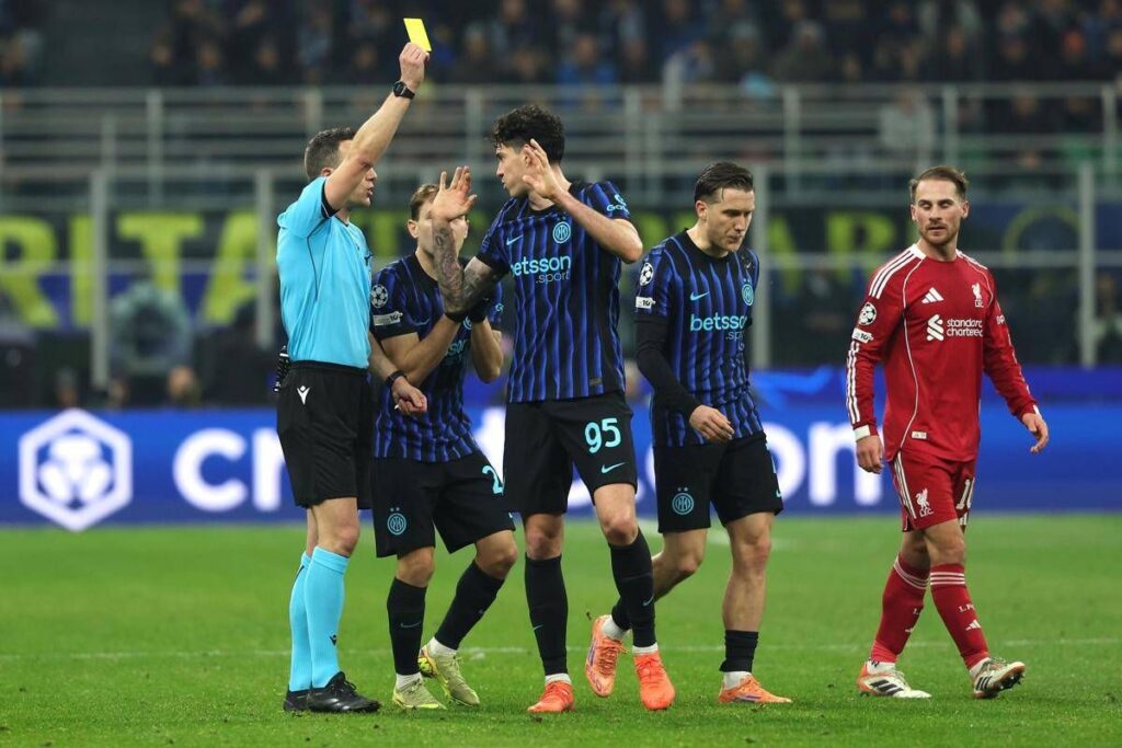 Inter-Liverpool, Slot: “Rigore? In Premier non avrebbero fischiato”. I tifosi nerazzurri: “Una vergogna”