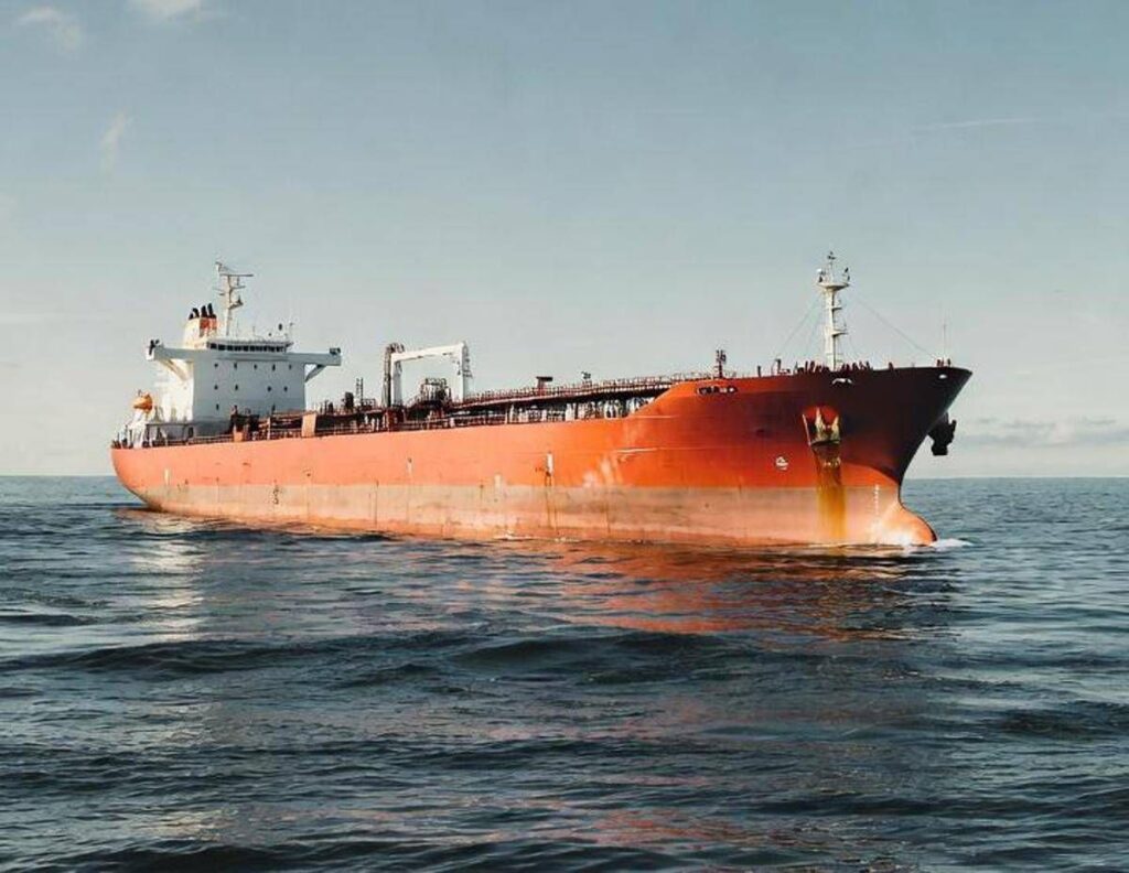 La flotta fantasma di Putin: “Così la Russia spia l’Europa dal mare”