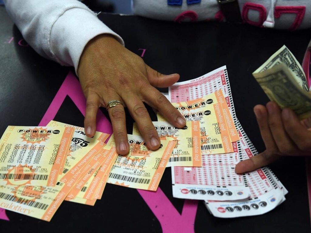 Lotteria da record, vince 1,8 miliardi con il Powerball negli Usa