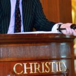 L’uovo Fabergé batte il record, venduto all’asta per 26 milioni di euro