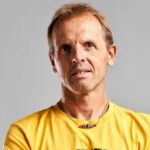 Malore per l’alpinista Simone Moro sull’Himalaya: “Ricoverato, ora sta meglio”