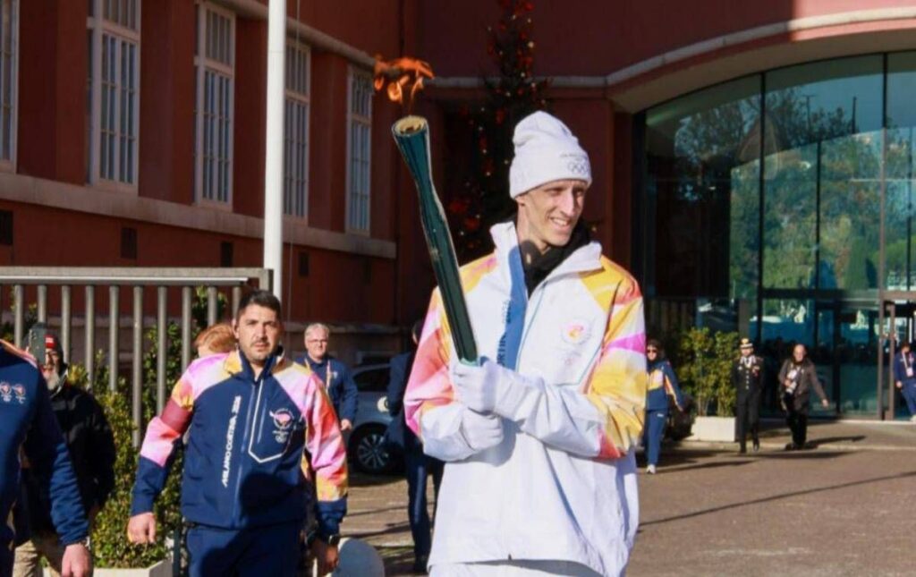 Milano Cortina 2026, Polonara tedoforo: “Un’emozione essere qui, pochi giorni fa ero in carrozzina”