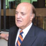 Morto Peter Arnett, il premio Pulitzer per le cronache dal Vietnam aveva 91 anni