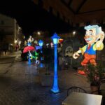Nemi natale da favola: piu’ di 100 istallazioni luminose e la magia delle fiabe prende vita nel borgo