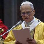 Papa Leone alla messa di Natale: “No a economia distorta che tratta uomini come merce, basta violenza e sopraffazione”