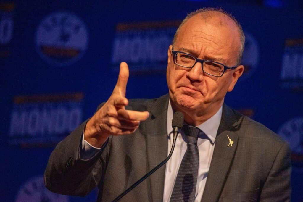 Scuola, Valditara: “La stiamo rivoluzionando, per rispondere alle sfide del futuro”