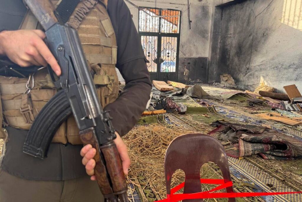 Siria, attacco a moschea di Homs: almeno 8 morti