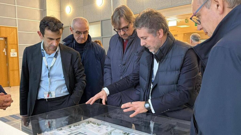 St Microelectronics, Guidesi (Lombardia): “Azienda investa e valorizzi sito strategico Agrate Brianza”