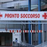 Travolse e uccise una famiglia nel 2023, Angelika Hutter fugge dalla comunità e viene investita