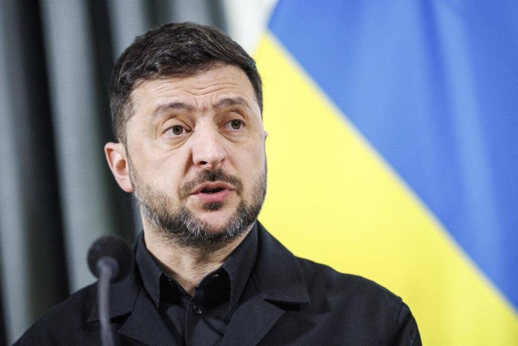 Ucraina, Zelensky: “Concordato incontro con Trump nel prossimo futuro”