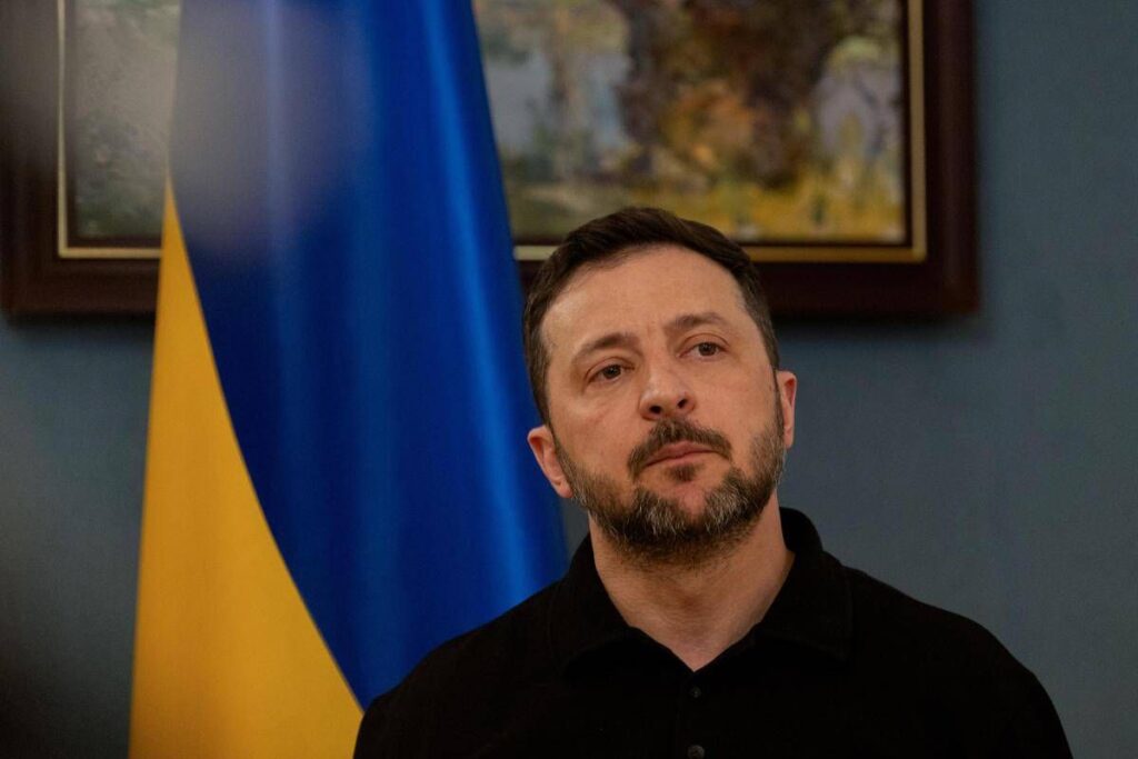 Ucraina, Zelensky: “Importante dialogo costruttivo”. Negoziati Miami incentrati su definizione confine
