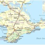 Ucraina, la gaffe di Trump sulla Crimea: “Circondata dall’oceano su 4 lati, è bellissima”