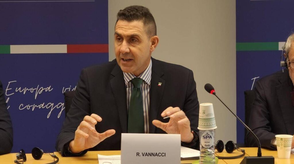 Ue, Vannacci: “Ideologia gender punta a distruggere società occidentale”