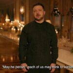 Zelensky, il messaggio di Natale: ‘Possa morire’, la frase (su Putin?) fa discutere