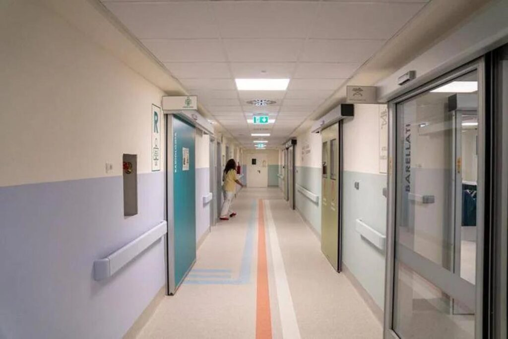 Catanzaro, bimbo di 18 mesi muore in ospedale: altri 4 bambini ricoverati
