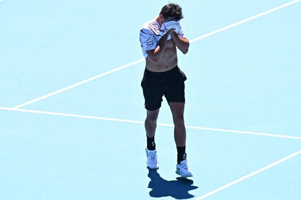 Darderi, la racchetta lanciata contro Sinner e la ‘maledizione’ del bambino in tribuna