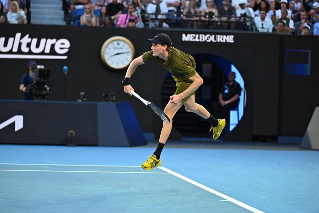 Dominio Sinner, batte Duckworth e conquista il terzo turno agli Australian Open