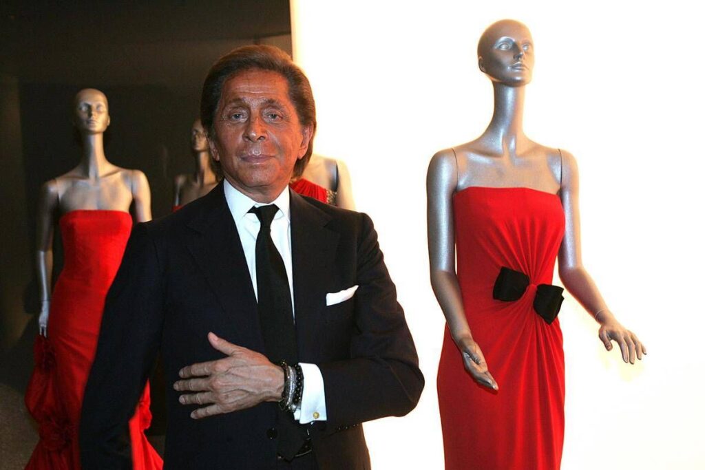 È morto Valentino, Meloni: “Maestro di stile ed eleganza, l’Italia perde una leggenda”