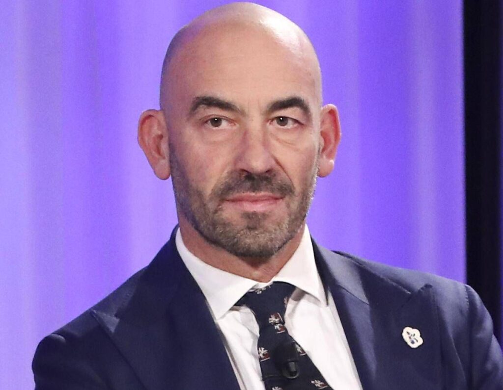 Kennedy Jr e la cocaina sniffata la bordo del water, Bassetti: “Affermazioni che fanno inorridire”