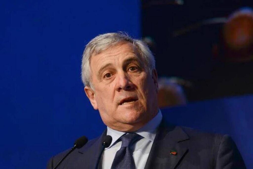 Libia, Tajani a Misurata: “Porto chiave per ruolo Italia nel Mediterraneo’
