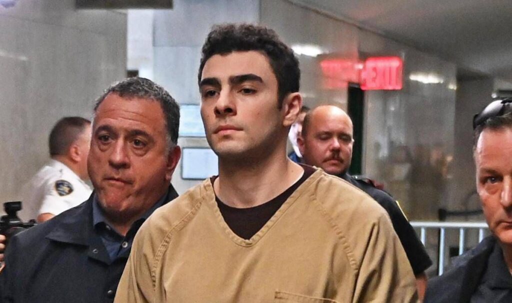 Luigi Mangione, il giudice esclude la pena di morte: la decisione