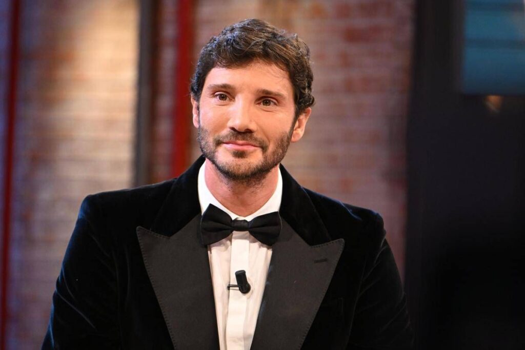 Lutto per Stefano De Martino: è morto il padre Enrico, il suo primo maestro