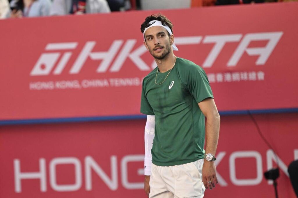 Musetti, infortunio contro Zverev: si ritira. E Bertolucci lo difende dalle critiche