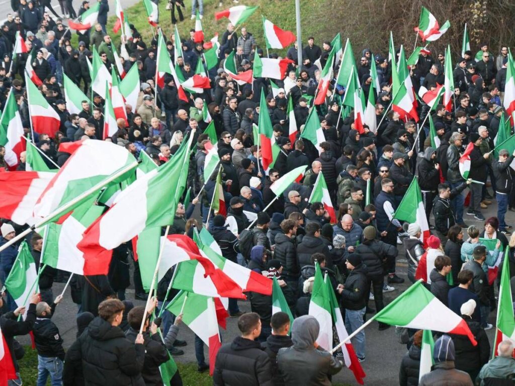 Remigrazione, alla Camera presentazione raccolta firme pdl. Pd: “Fontana impedisca conferenza neofascisti”