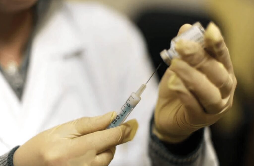 Sclerosi multipla, studio Iss rivela: “Ecco cosa può causare il virus Epstein Barr”