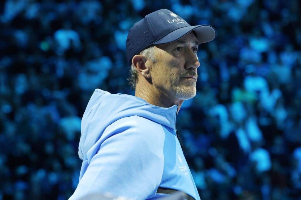 Sinner e i crampi, Cahill: “Jannik fortunato, ma siamo fieri di lui”