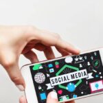 Social vietati ai minori di 15 anni, dall’Australia al Regno Unito: cosa fanno gli altri Paesi