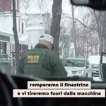 “Spacchiamo il vetro”, agenti Ice minacciano i giornalisti di In mezz’ora