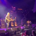 Springsteen suona a sorpresa a Minneapolis, sulla chitarra ‘Arrest the President’