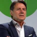 Ucraina, M5S prepara risoluzione: “Stop immediato a fornitura armi”