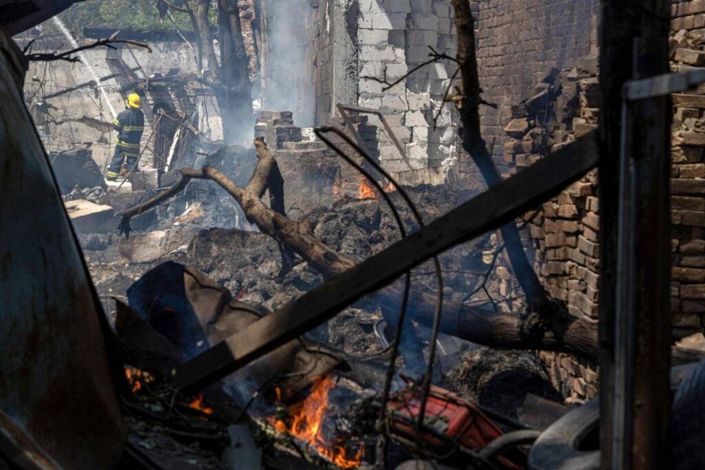 Ucraina-Russia-Usa, riflettori puntati su vertice Abu Dhabi: negoziati per stop guerra tra Mosca e Kiev