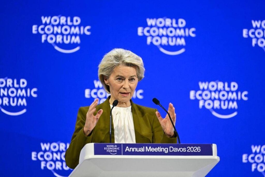 Von der Leyen a Davos: “Costruire indipendenza Europa, vecchio ordine non tornerà”