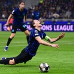 Barella cade in area in Inter-Bodo, social scatenati: “È come Bastoni, hanno vizietto tuffo”