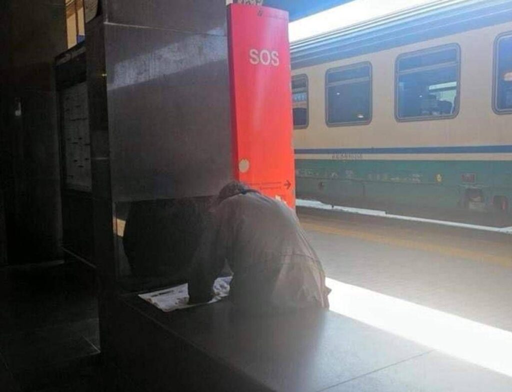 Choc a Roma, lite tra clochard: cosparge il rivale di alcol e gli dà fuoco