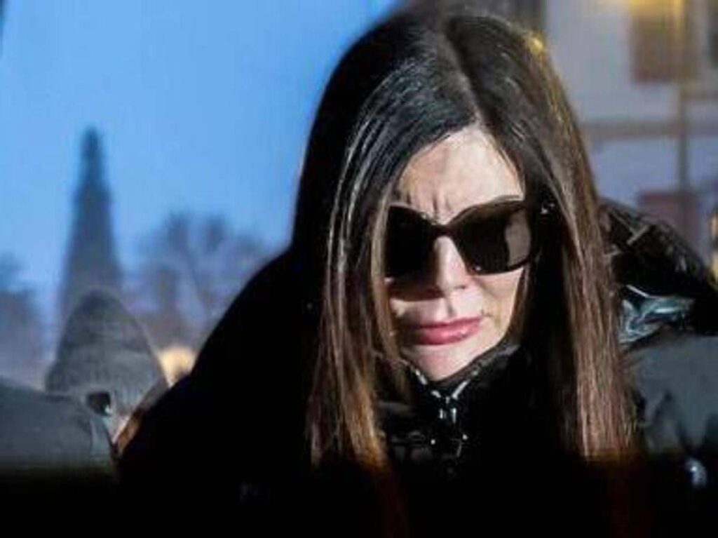 Crans-Montana, Jessica Moretti ai dipendenti: “Non sono scappata con la cassa”