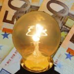 Decreto energia, tagli alle bollette: quanto si potrebbe risparmiare