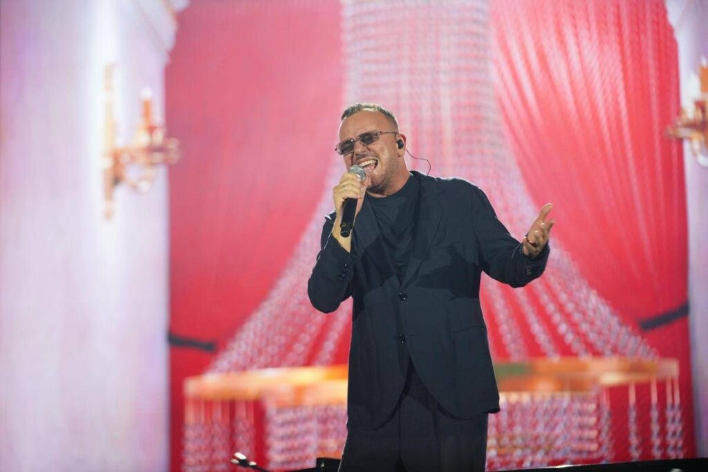 E’ morto Vincenzo D’Agostino, paroliere per D’Alessio e autore di ‘Rossetto e caffè’