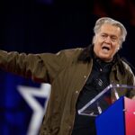 “Faremo cadere Papa Francesco”, il piano di Bannon nelle mail a Epstein