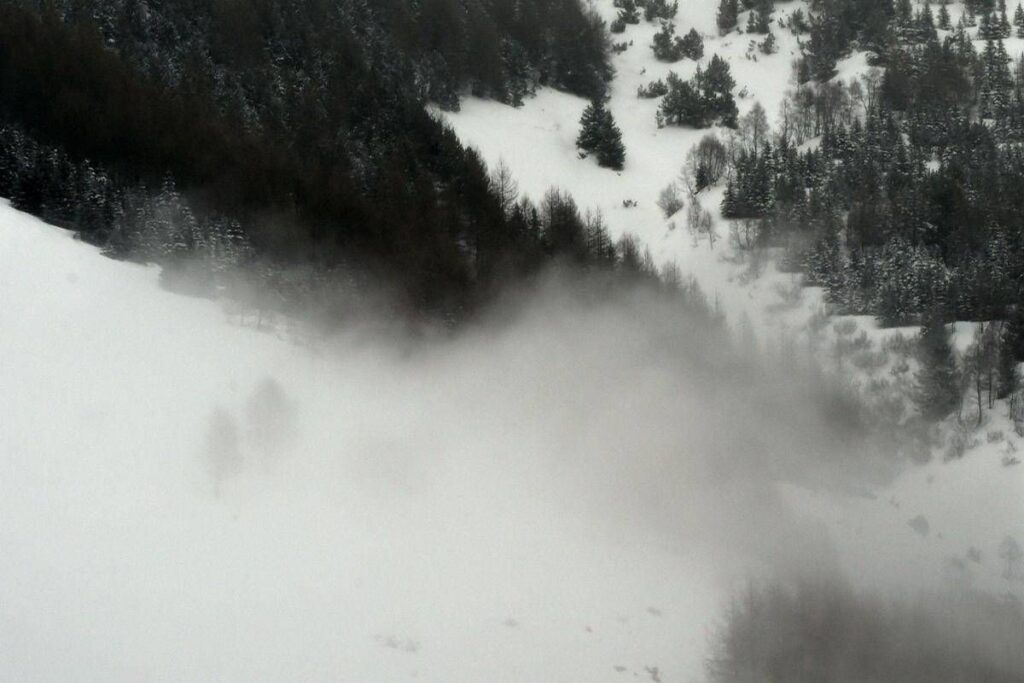 Francia, valanga uccide due sciatori vicino Saint-Veran