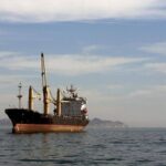 Iran, l’ipotesi di una guerra con gli Usa fa salire il petrolio: arma di rappresaglia per Teheran